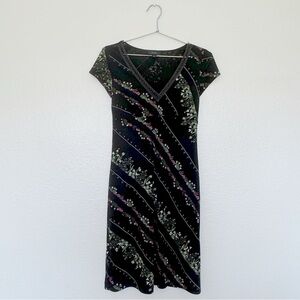 BCBG Vintage Lace V-Neck Floral Midi Dress in Black SZ S